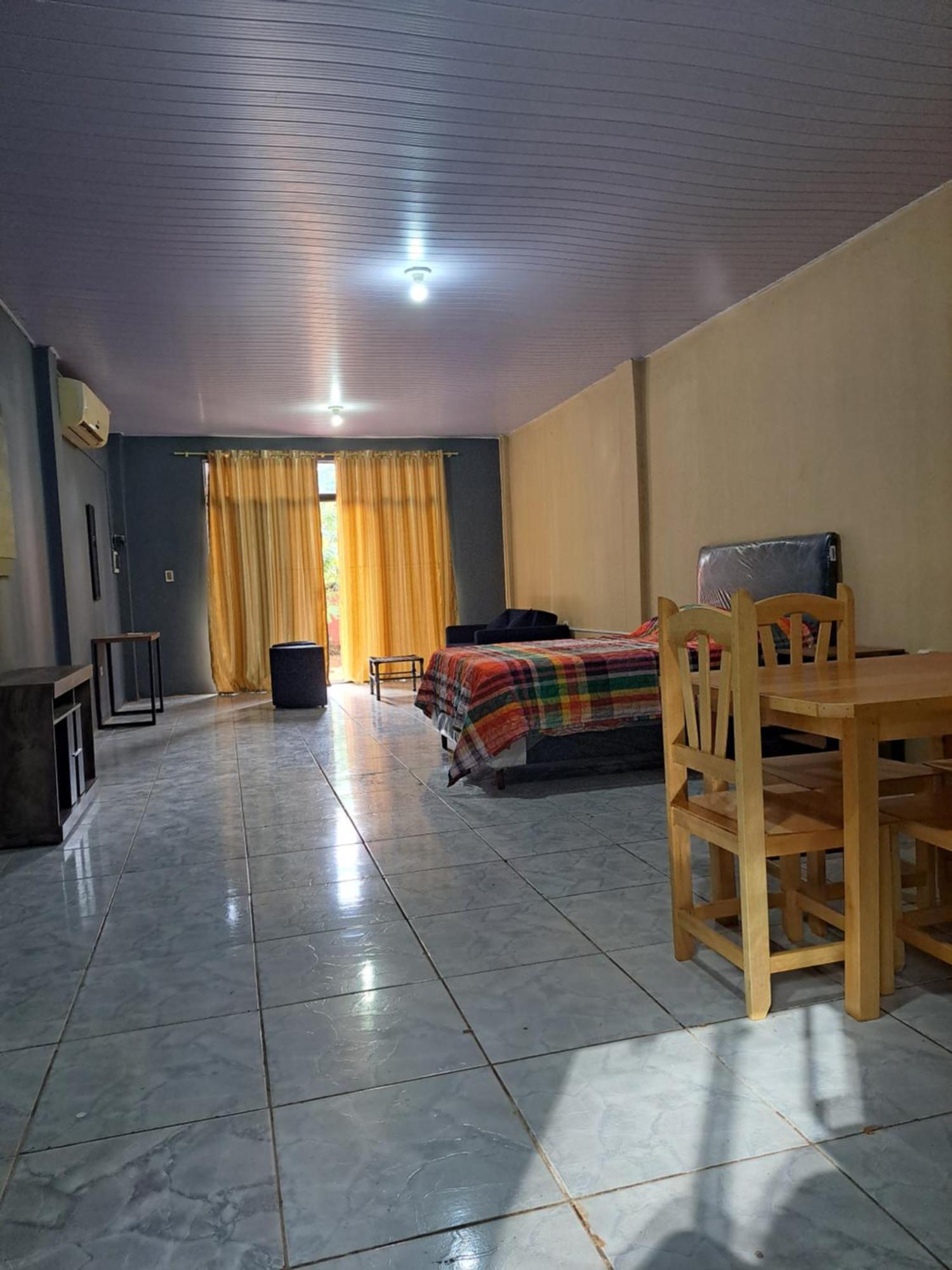Hummingbird Hostel سيوداد ديل إستي المظهر الخارجي الصورة